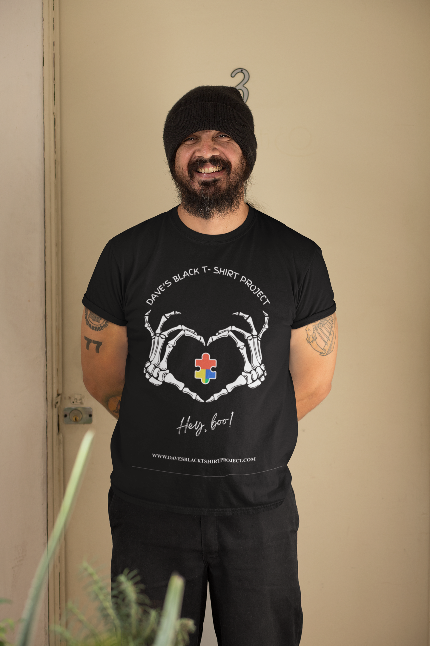 "HALLOWEEN" black tshirt